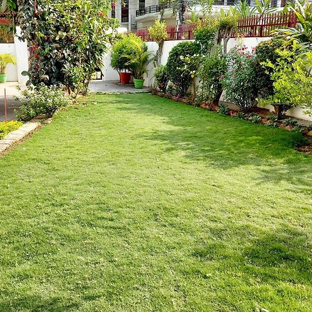 Garden View Residency Bed & Breakfast Lucknow Exterior foto