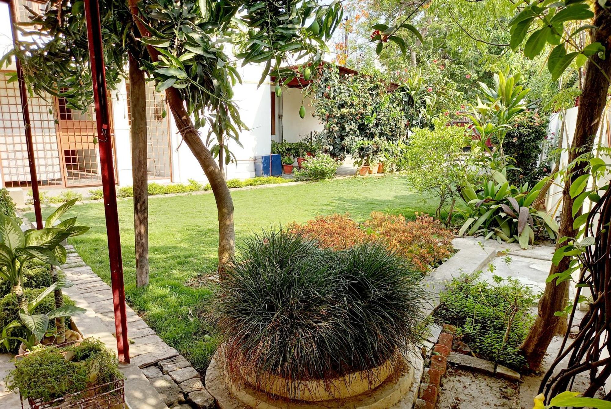 Garden View Residency Bed & Breakfast Lucknow Exterior foto